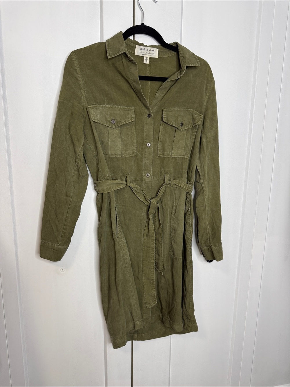 Anthropologie cloth & stone Olive Green Shirt